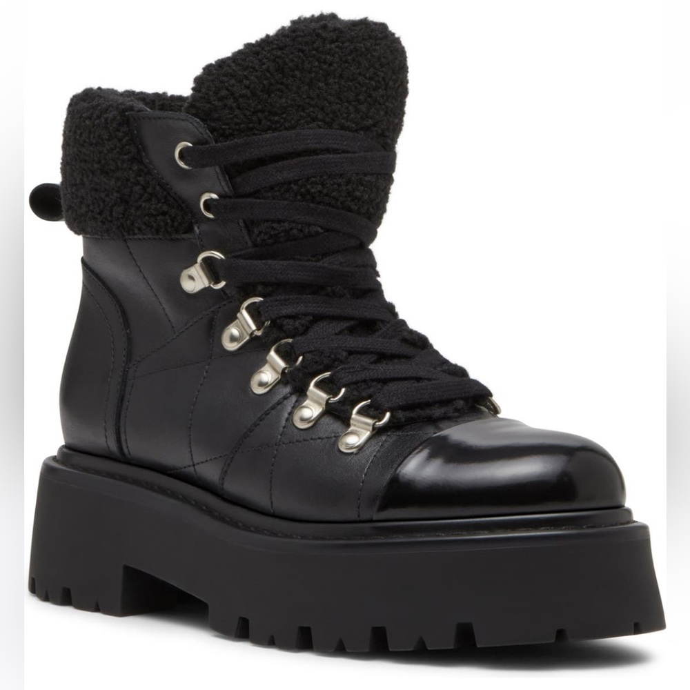 NEW Leather boots 9.5 Steve Madden